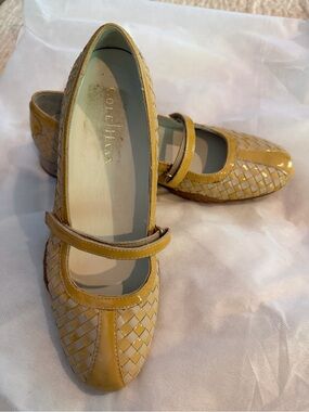 Cole Haan Women's Mustard Yellow Woven Mary Jane Flats size 8 EUC
